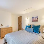 2 Bed In Oc-s30412 *