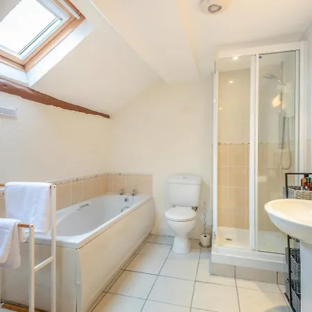 2 Bed In Oc-s30412 *